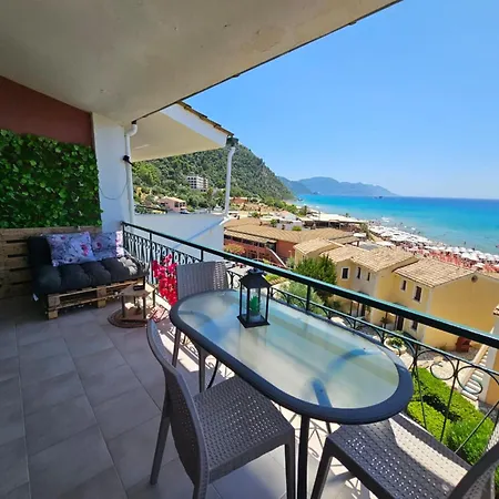 Standart 148 , Διαμέρισμα