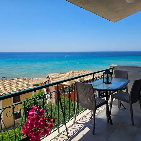 Standart 148 , Γλυφάδα
